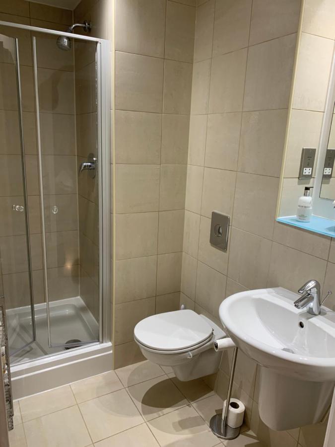 Modern, City Centre, Studio Apartment With Free Wifi, Gym Access, Netflix - West One Шеффілд Екстер'єр фото